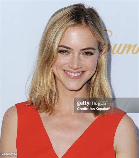 1 117 photos et images haute résolution de Emily Wickersham